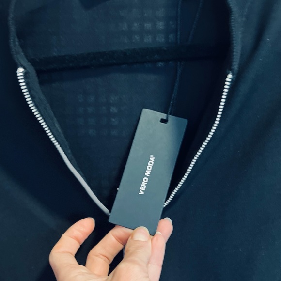 BNWT Vero Moda Bomber XS - Picture 4 of 4